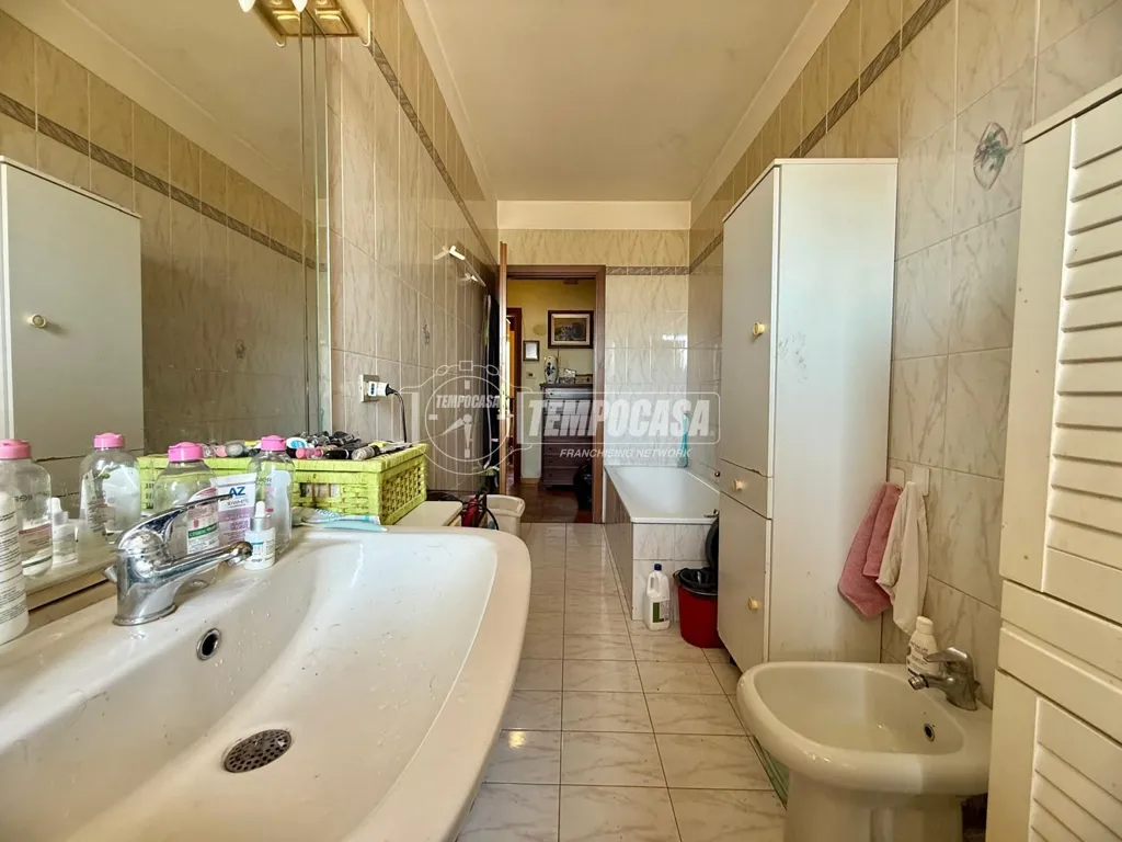 Bagni - Terraced Villa with Private Garden in Cirié
