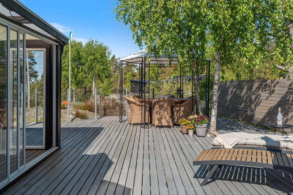 Terrace - Seaside Villa with Sauna & Pool near Ingaröfjärden