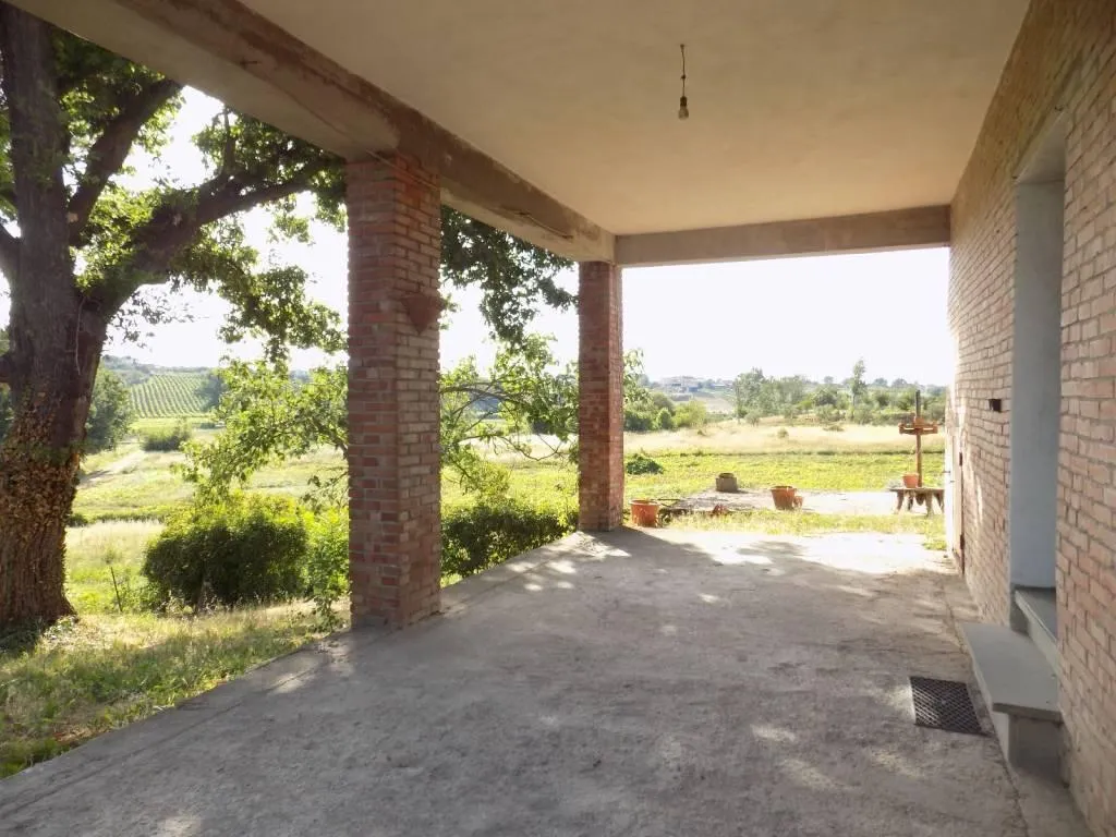Terrasse - Terraced House with Garden in Vinci