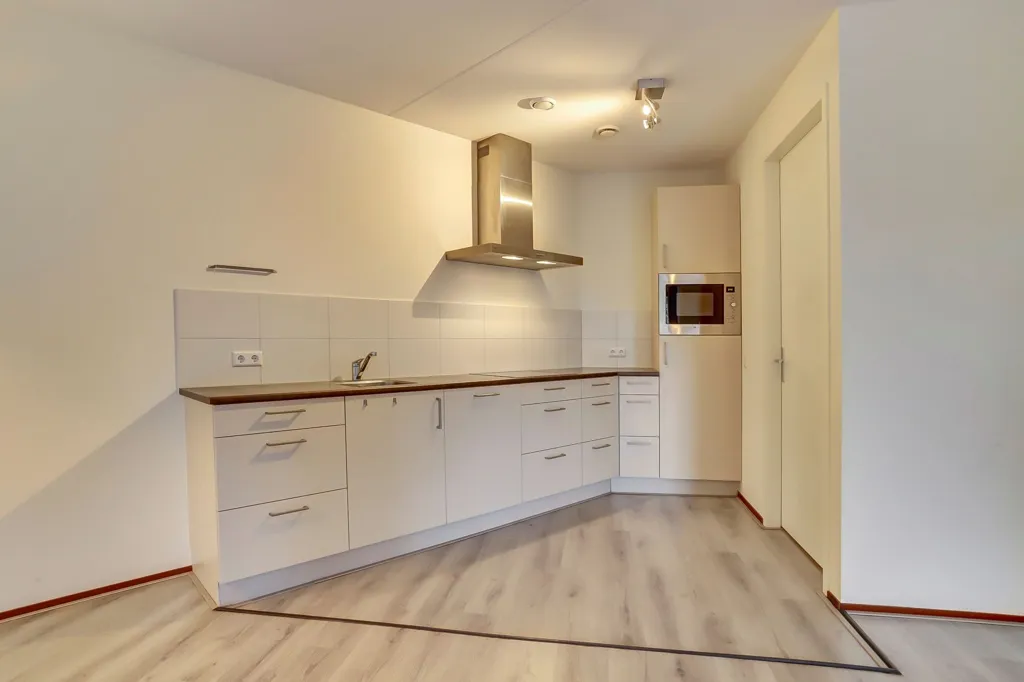 Cuisine - Portiekflat with Loggia in Diessen Centre
