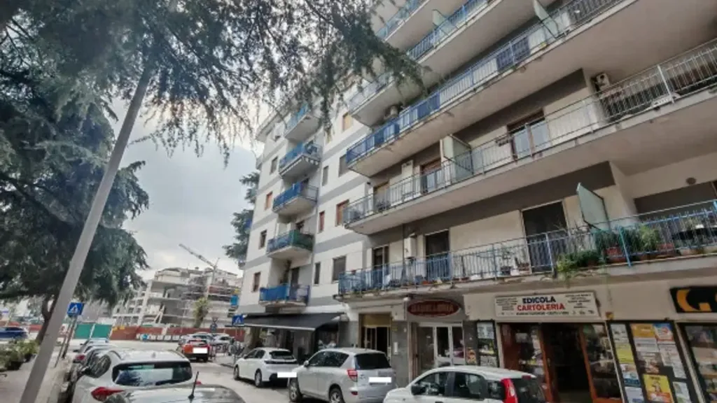 Exterior - Apartment with Balcony in High Street, Benevento