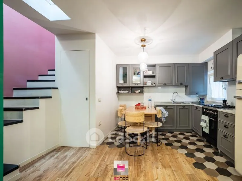 Köök - 3-Bedroom Duplex in Central Fano