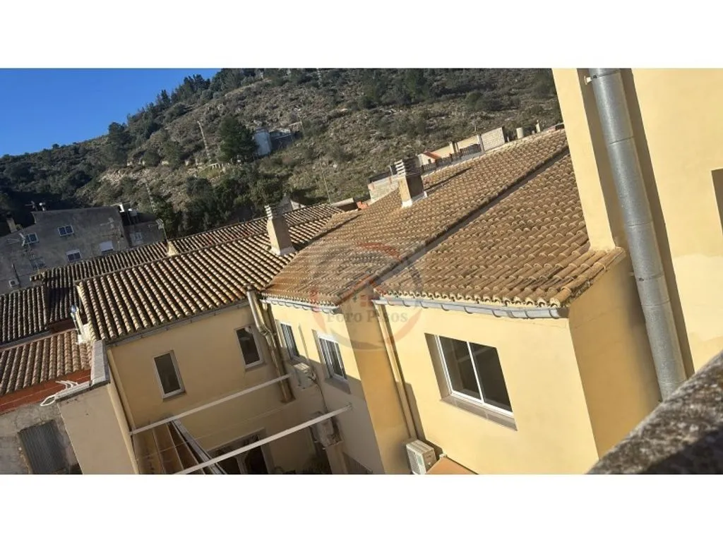 Operational Elderly Care Villa near Xàtiva