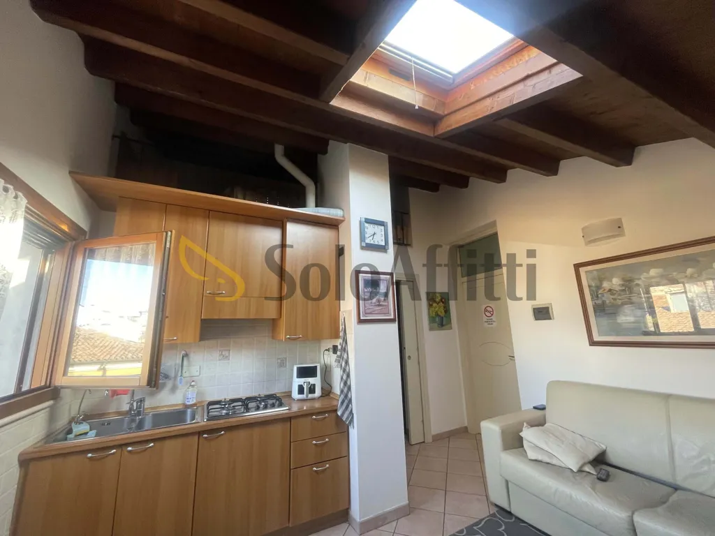 Cuisine - Furnished Flat with Balcony in Centro Storico