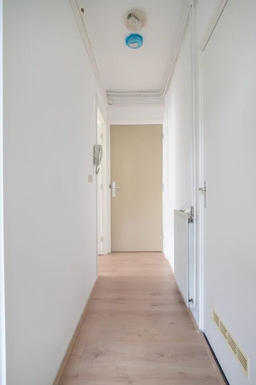 Hallway - Charming House with Garage in Leiden