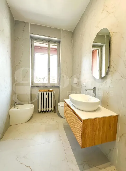 Salles de bain - Fully Rented Flat with Double Aspect in Milan