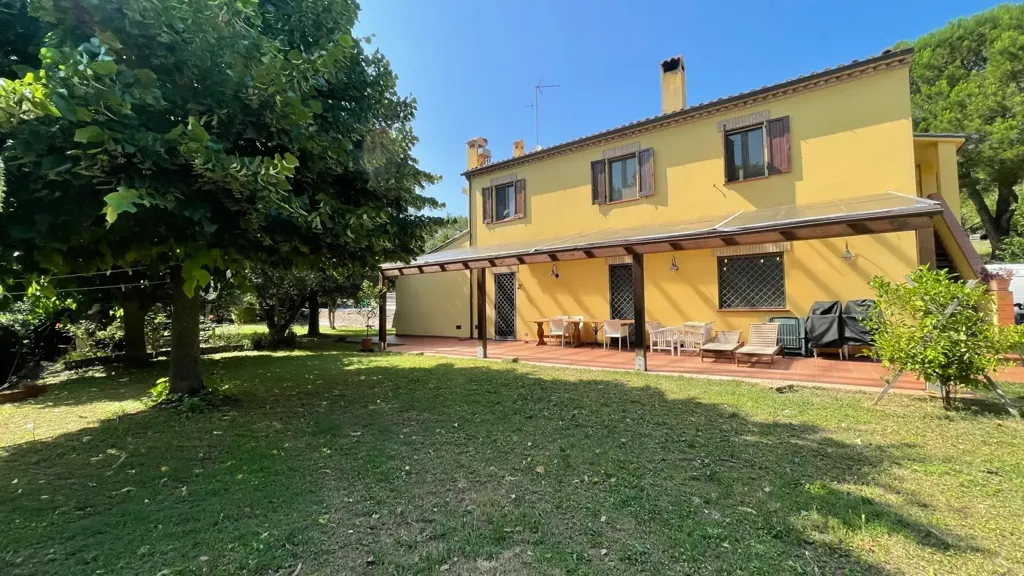 Maison 9 pièces à IT