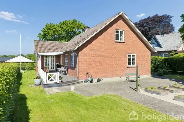 Exterior - Villa with Garden in Agerskov
