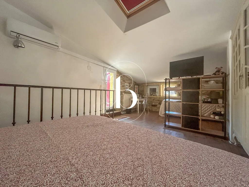 Chambres - Maison de Village Rénovée avec Terrasse à 15 km d'Uzès