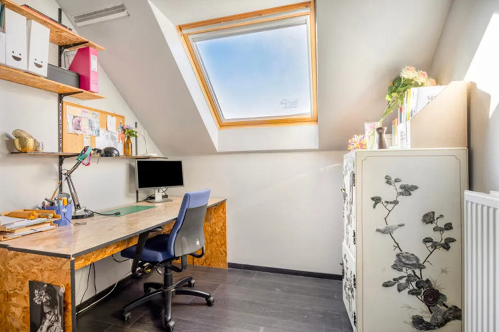 Bureau - Maison Énergétique avec 5 Chambres à Wezemaal