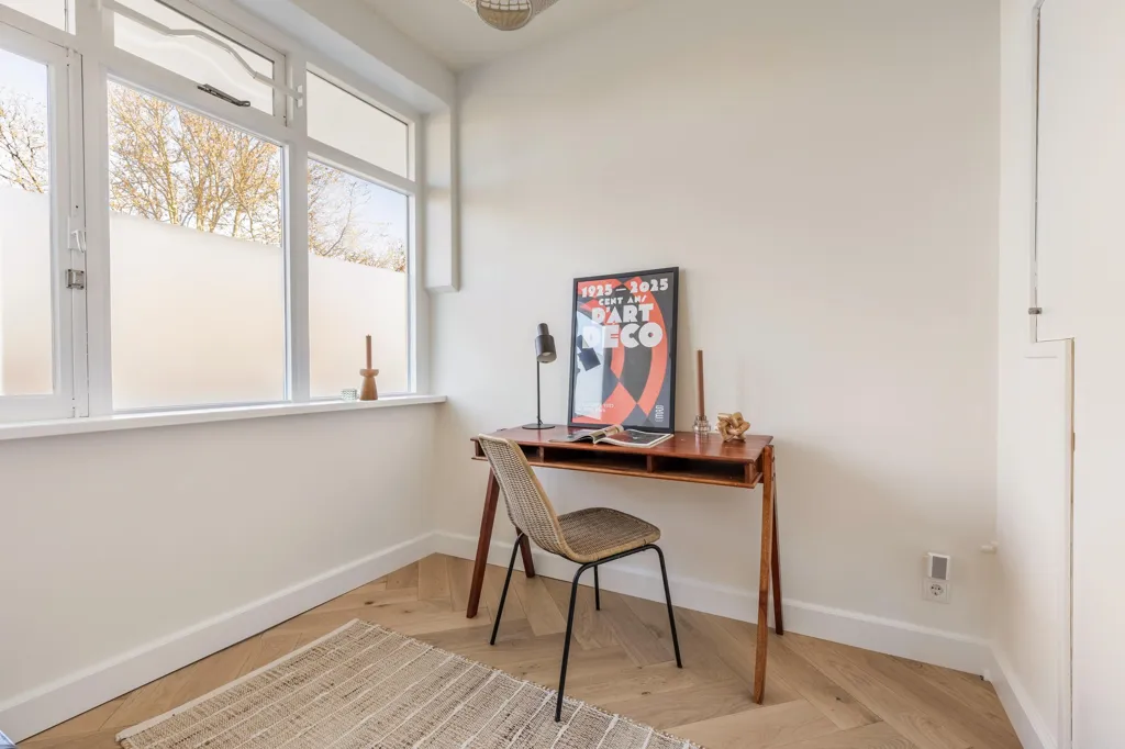 Studio - Renovated Gallery Flat with Balcony in Amsterdam