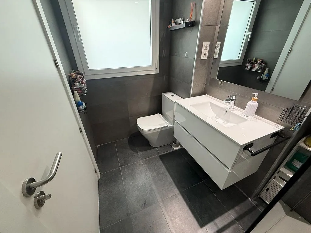 Vannitoad - Luxury Flat with Terrace in Gavarra, Cornellà de Llobregat