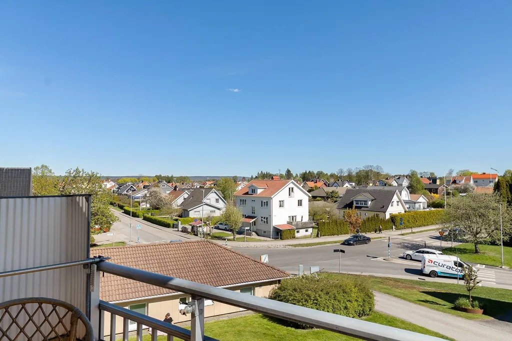 Rõdu - Apartment with Balcony in Stavre, Trollhättan
