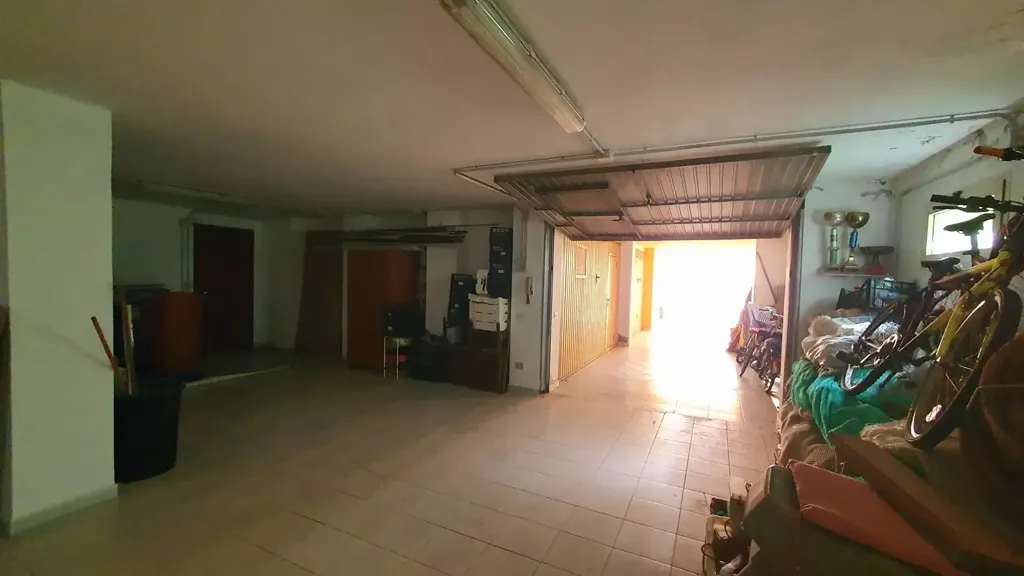 Garaaž - Spacious Basement Apartment in Tortolì Centre