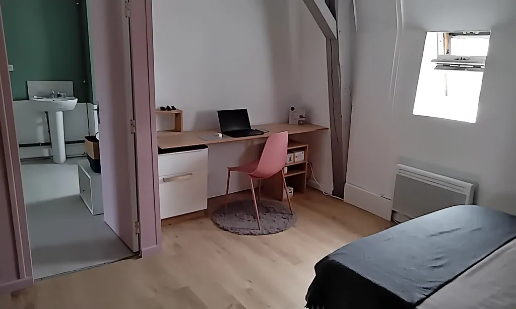 Chambres - Appartement Neuf et Meublé à Autun