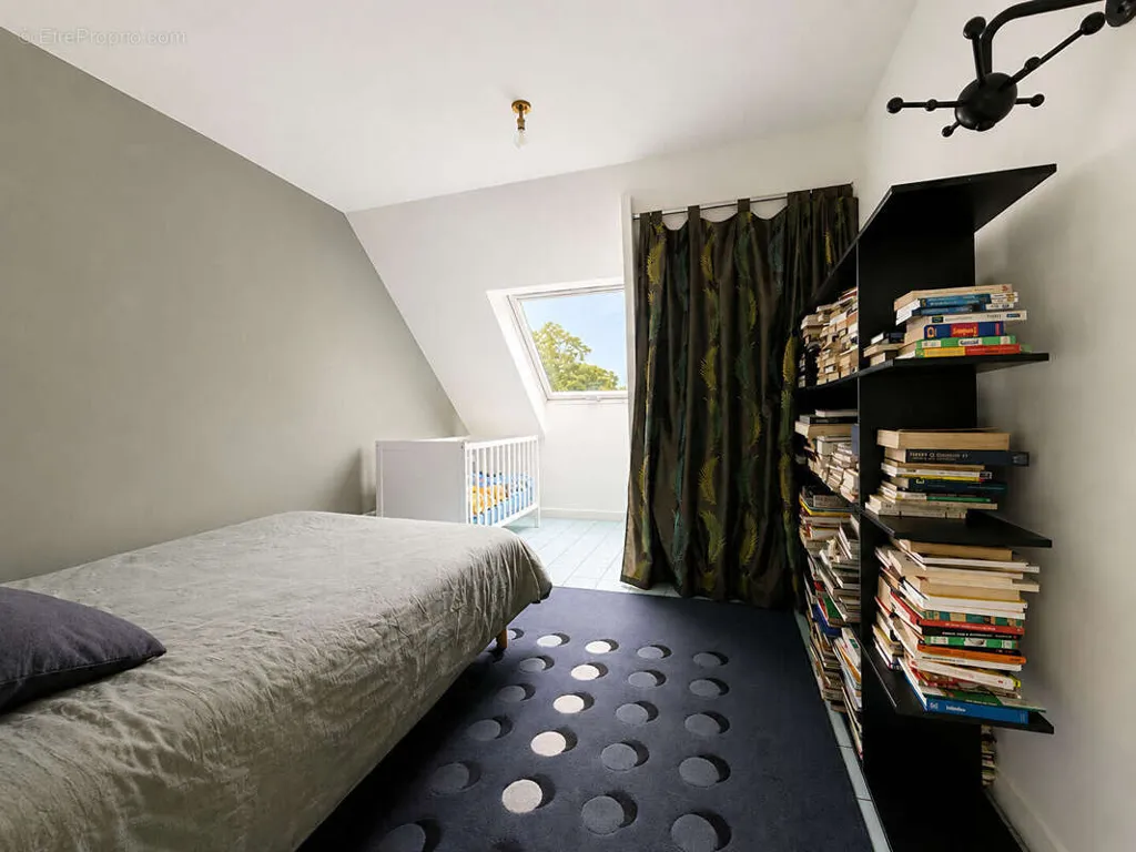 Chambres - Maison 6 pièces à Orgeval