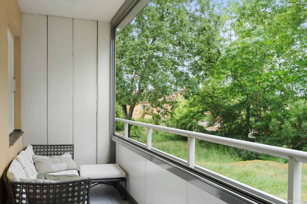 Rõdu - Semi-Detached Flat with Balcony in Finntorp
