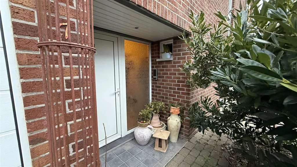 Exterior - Two-Faced House with Garden in Chenois, Waterloo