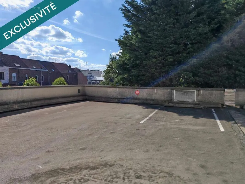 Exterior - Spacious Apartment with Parking in Valenciennes