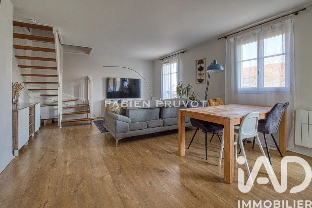 Soggiorno - Duplex with Lake View in Herblay