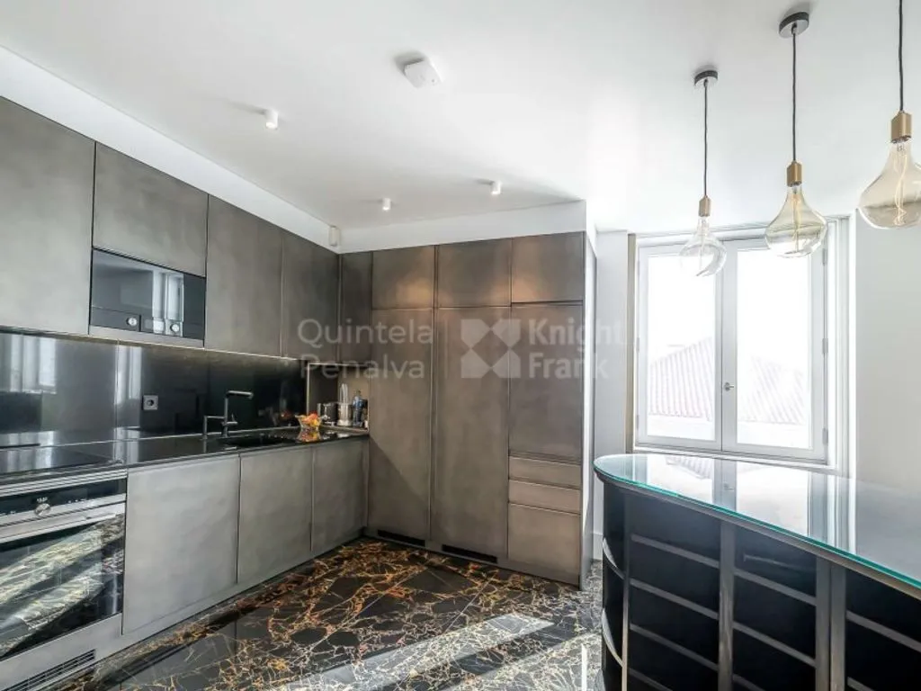 Kitchen - Luxury Apartment with River View in Chiado, Lisbon