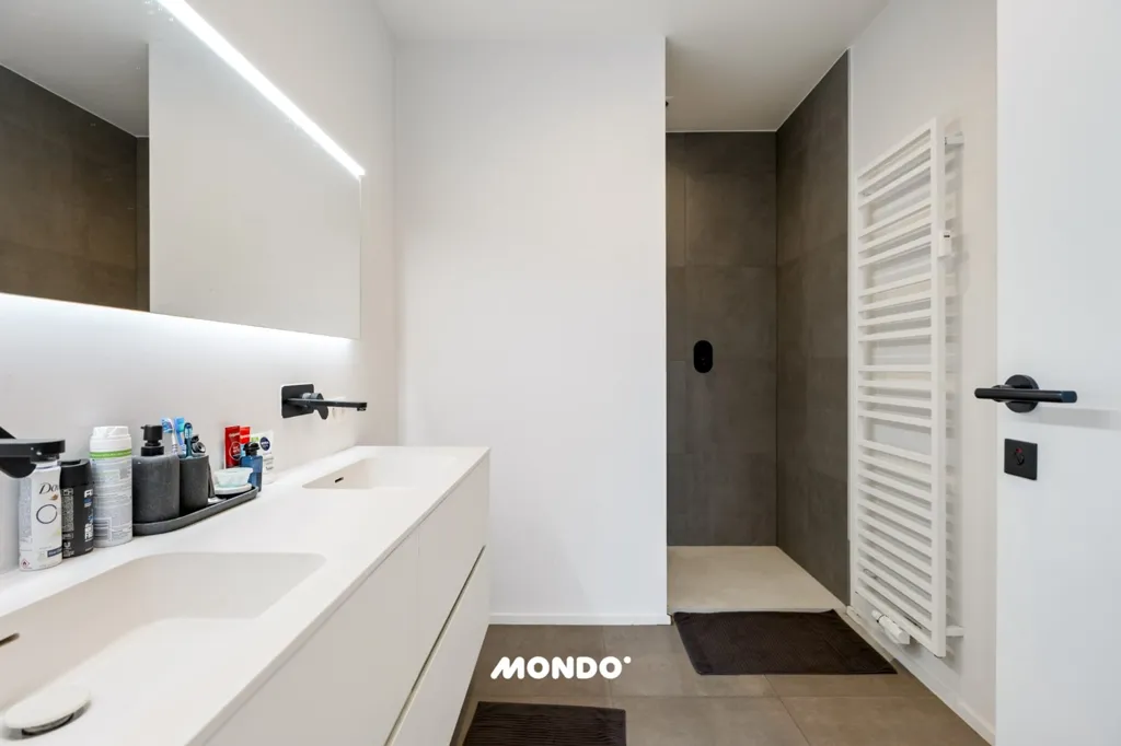Vannitoad - Penthouse with Panoramic View in Antwerp