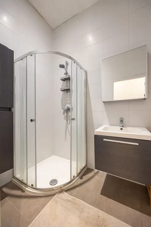 Salles de bain - Appartement à Borgerhout, Antwerp