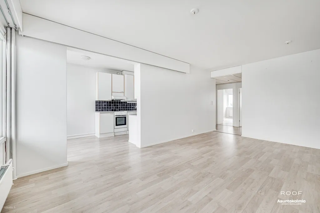 Soggiorno - Three-Room Flat with Balcony in Kontinkangas