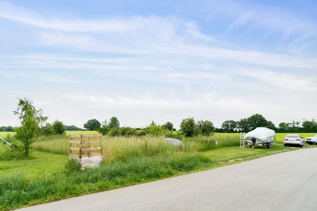 Jardin - Year-Round Plot with 5G Coverage in Orup
