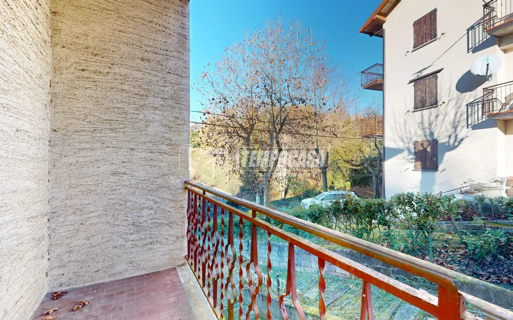 Rõdu - Spacious Apartment with Garden in Zocca Centre