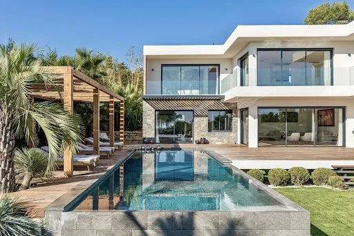 Piscine - Villa Prestigieuse avec Piscine à Mougins