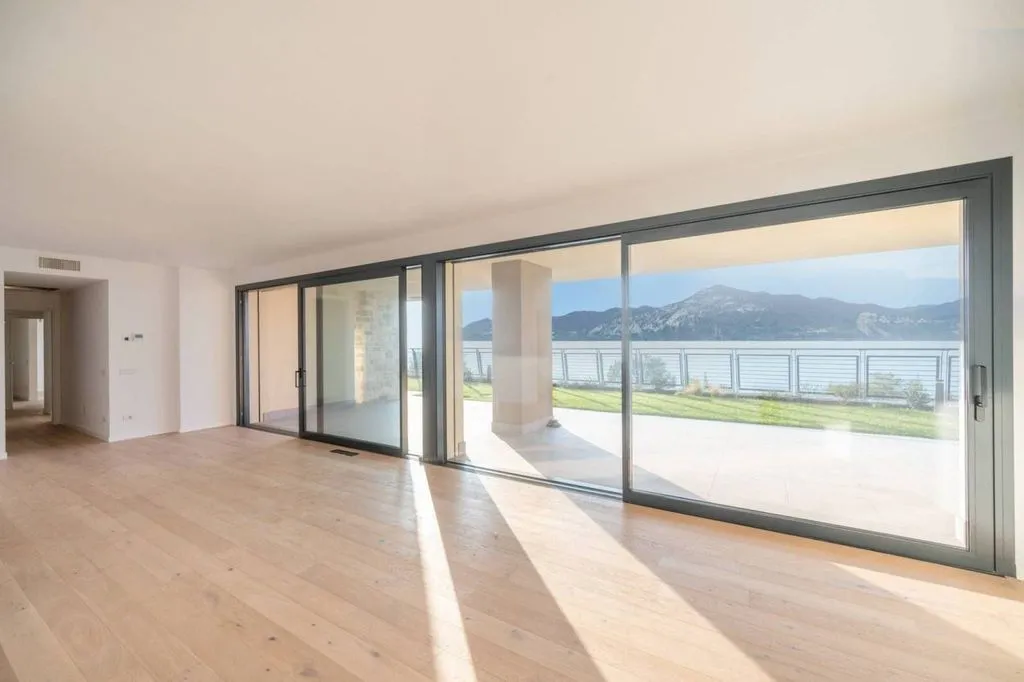 Séjour - Luxury Apartment with Pool in Torri del Benaco