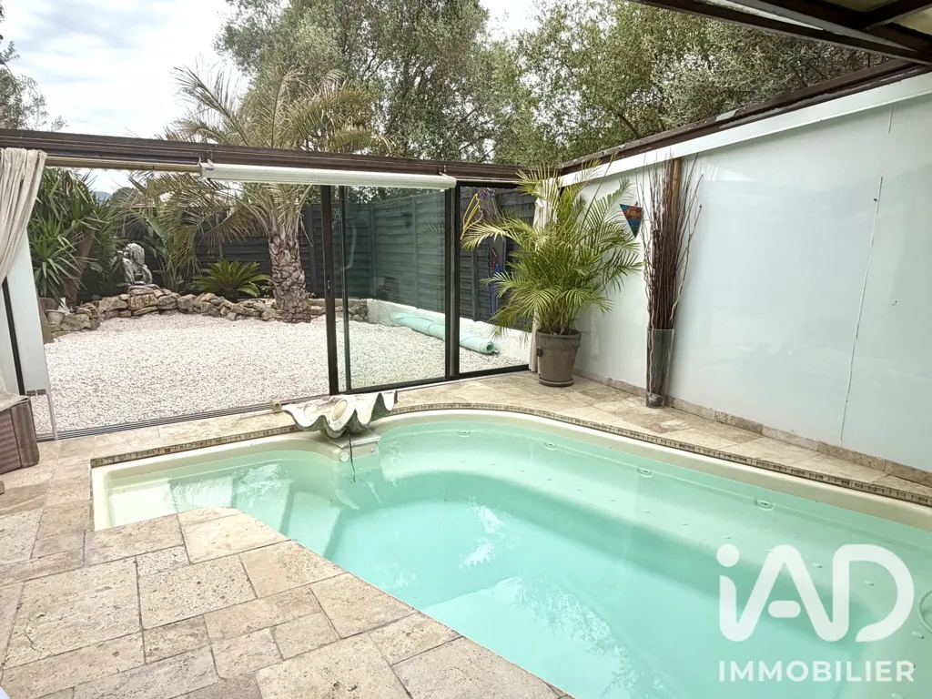 Piscine - Maison Rénovée avec Piscine à Puget-Sur-Argens