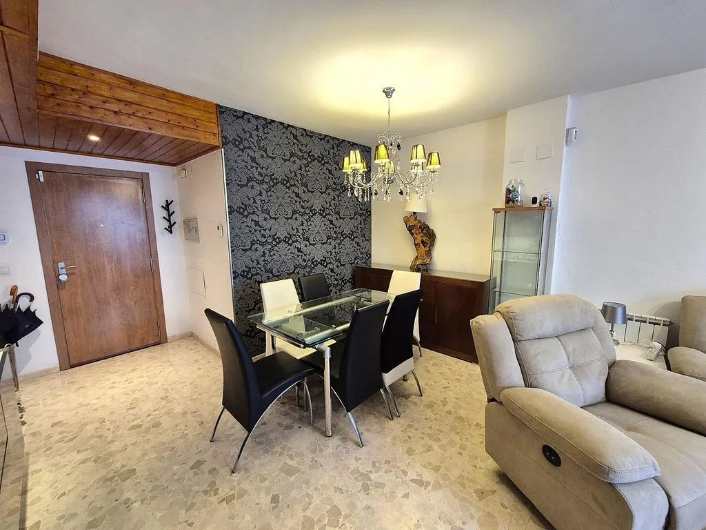 Salle à manger - Apartment with Balcony in Tavernes de la Valldigna