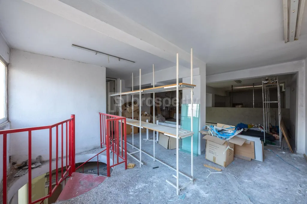 Toad - Retail Space with Prime Location in Kozani