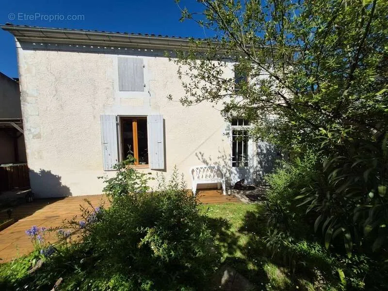Extérieur - Maison avec Chai à Archingeay