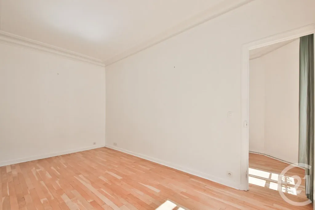 Stanze - 2-Bedroom Parisian Flat with Courtyard View