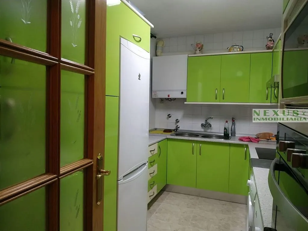 Köök - Bright Apartment with Garage in Old Town