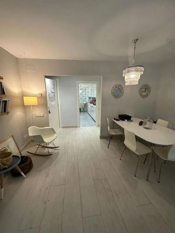 Salle à manger - Ground Floor Flat with Garden in Ribes Roges