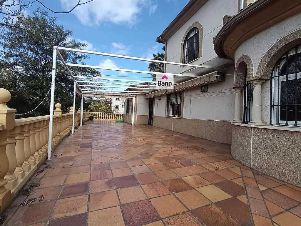 Terrasse - Spacious Chalet with Pool in Cerro Muriano