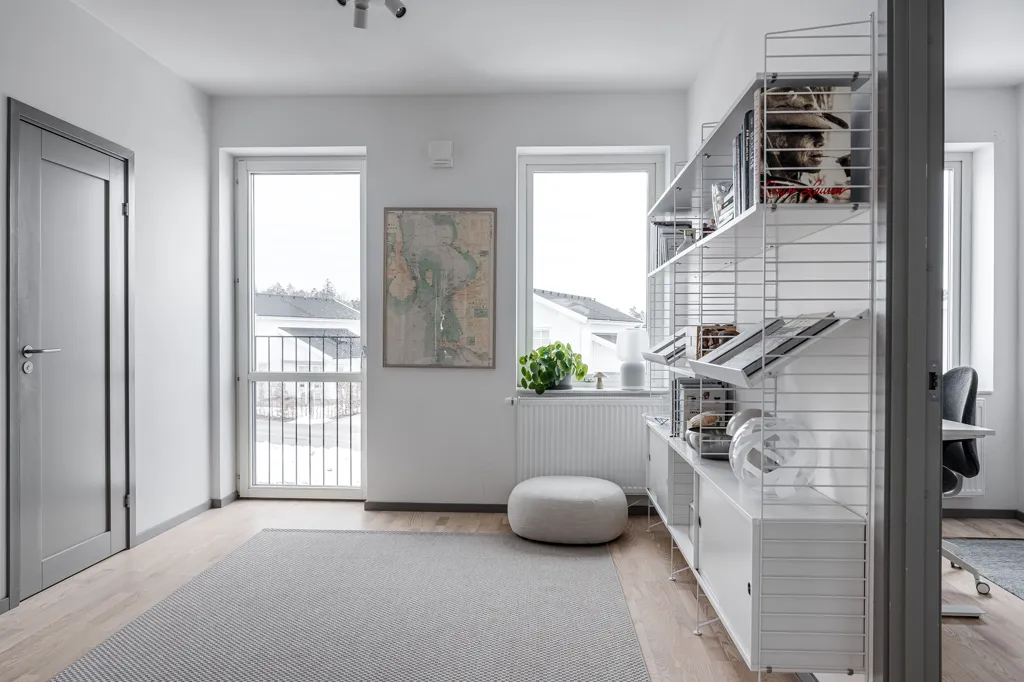Bureau - Modern Apartment with Terraces in Lindbacken