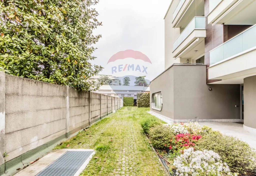 Giardino - Scenic Office in Busto Arsizio Semicentre