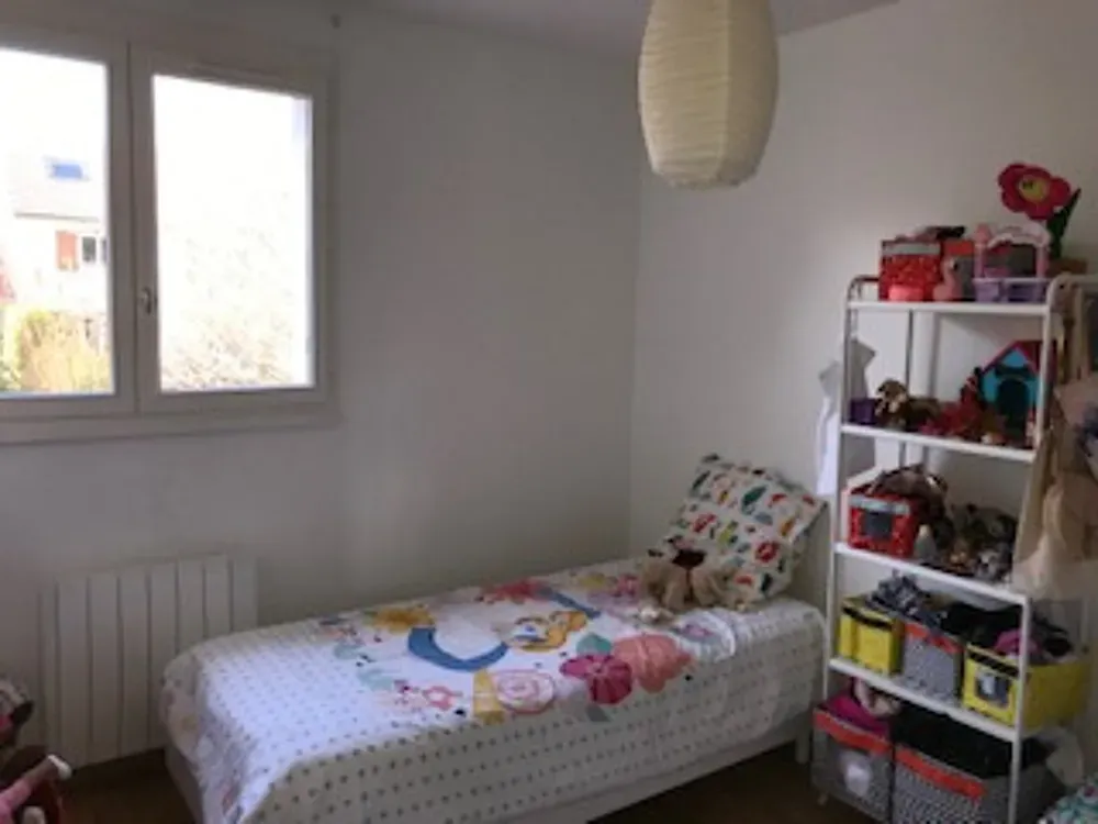 Magamistoad - Spacious House with Garden near International School