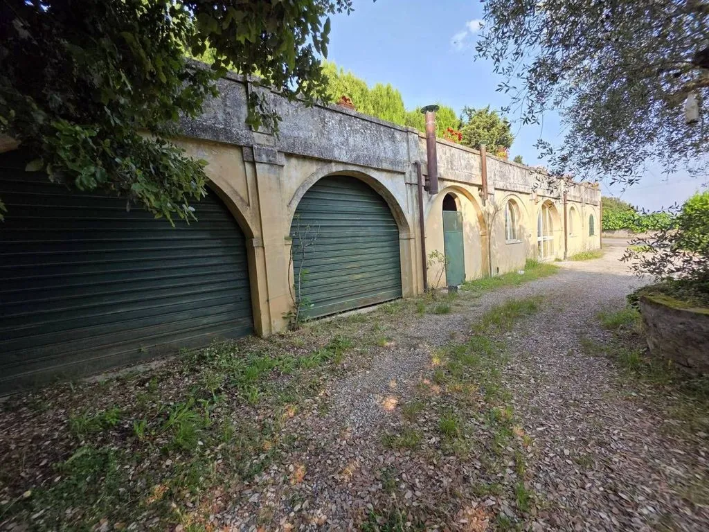 Exterior - Baroque Villa with Private Garden in Siena