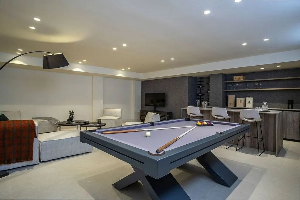 Toad - Modern Villa with Sea View in Estepona