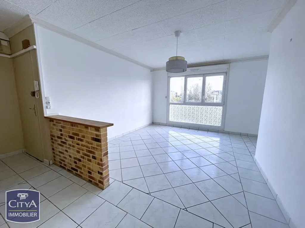 Pièces - Appartement lumineux avec 3 chambres au sud du Mans