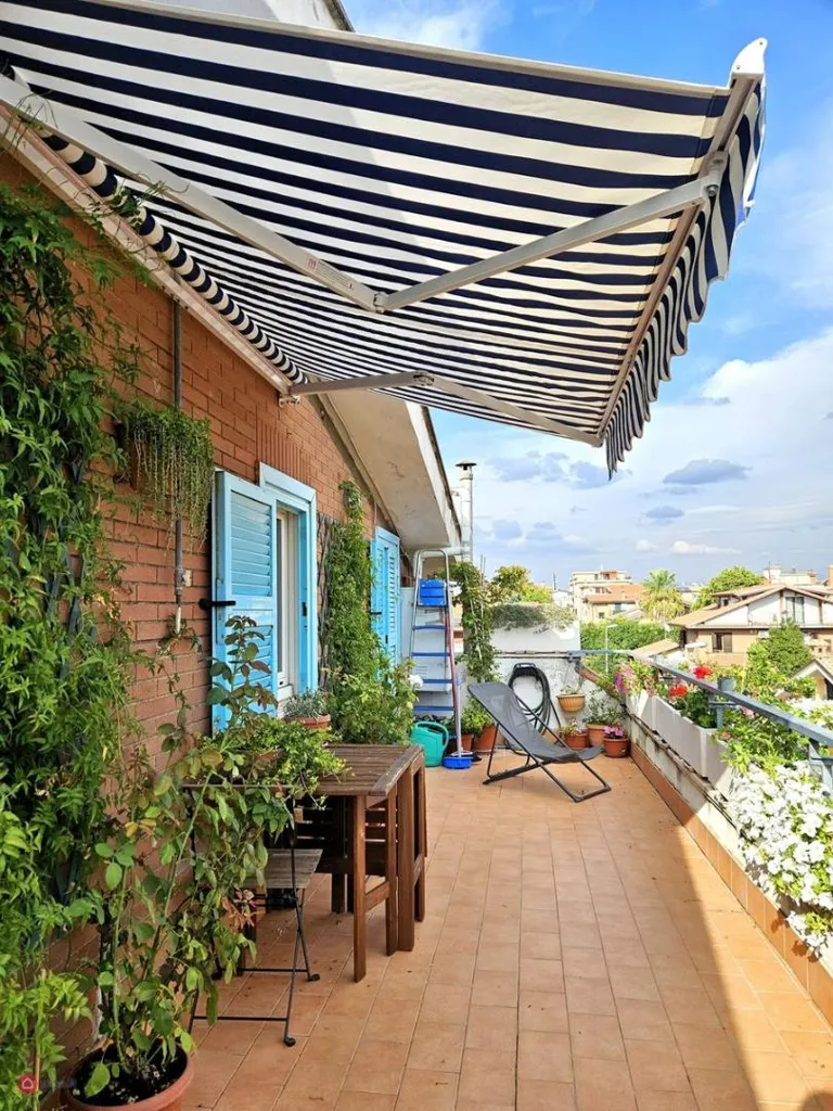 Terrasse - Rustic Attico with Terrazzo in Ciampino