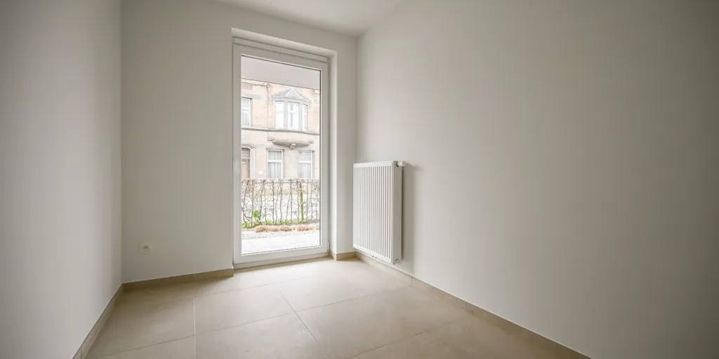 Pièces - Appartement Économe en Énergie avec Jardin à Izegem