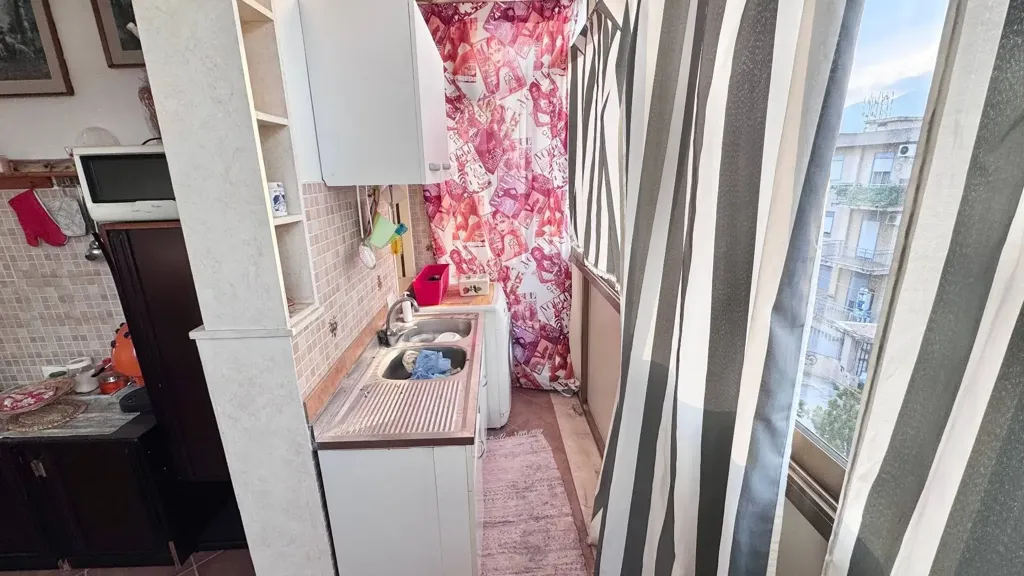 Köök - 3-Bedroom Apartment with Balcony in Palermo