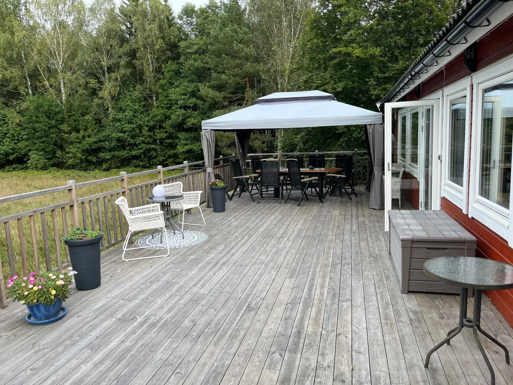 Terrasse - Development Opportunity with Golf Club Proximity in Åkersberga